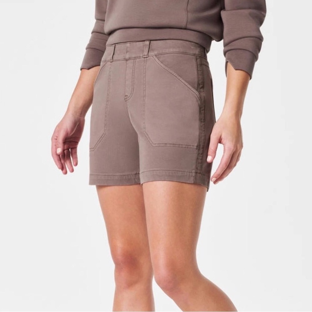 Spanx Washed Stretch Twill Shorts in Smoke Size Small